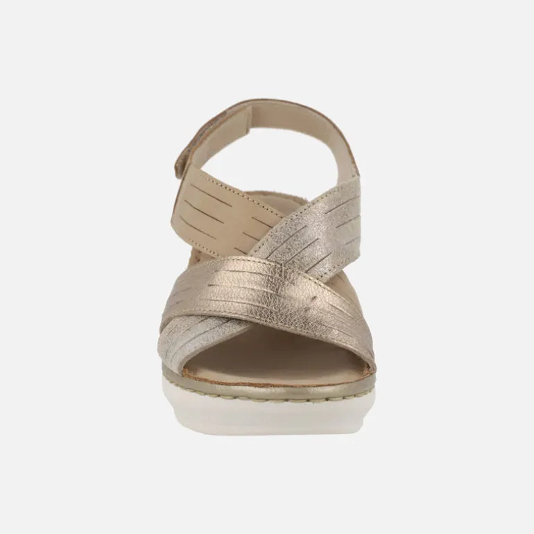 Sandalias de piel con tiras cruzadas y cierre de velcro