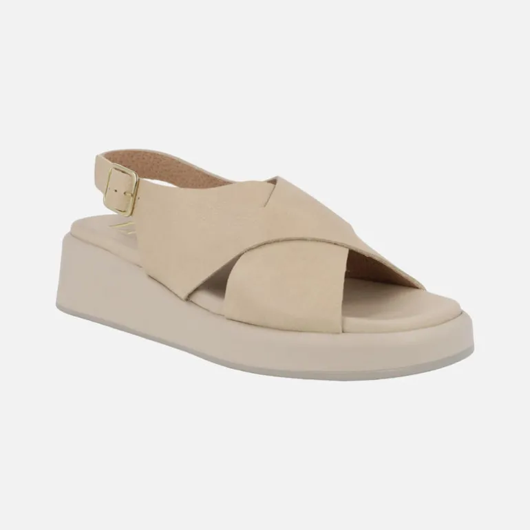Sandalias de piel con tiras cruzadas y cierre de hebilla
