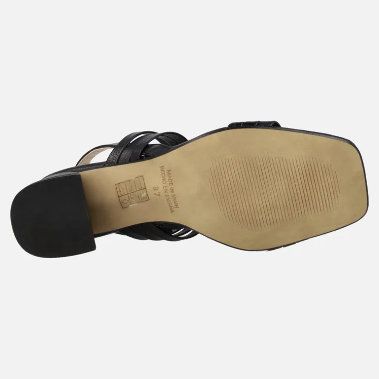 SANDALIAS DE PIEL CON TIRAS Y TACÓN ancho