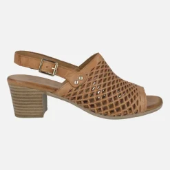 Sandalias de piel con troquelados y tacón medio Elda