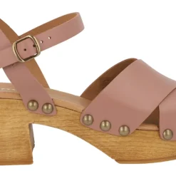 Sandalias de piel Cris con tiras cruzadas y tachas