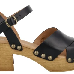 Sandalias de piel Cris con tiras cruzadas y tachas