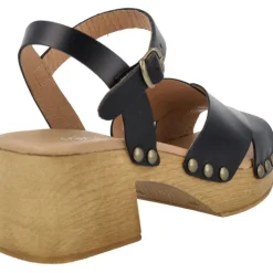 Sandalias de piel Cris con tiras cruzadas y tachas