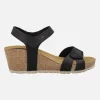 Sandalias de piel en color negro con cierre de velcros