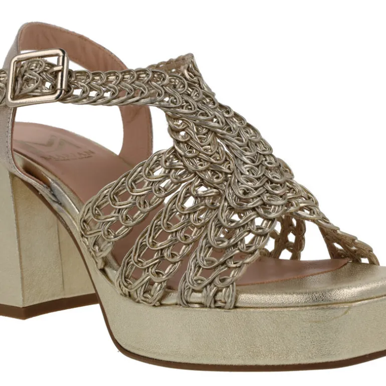 Sandalias de piel en colores metalizados con pala trenzada