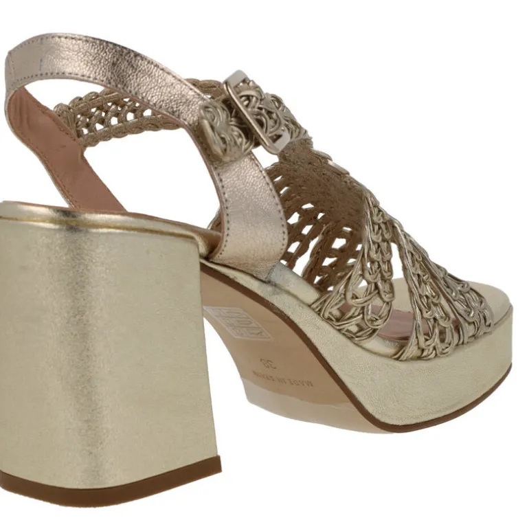 Sandalias de piel en colores metalizados con pala trenzada