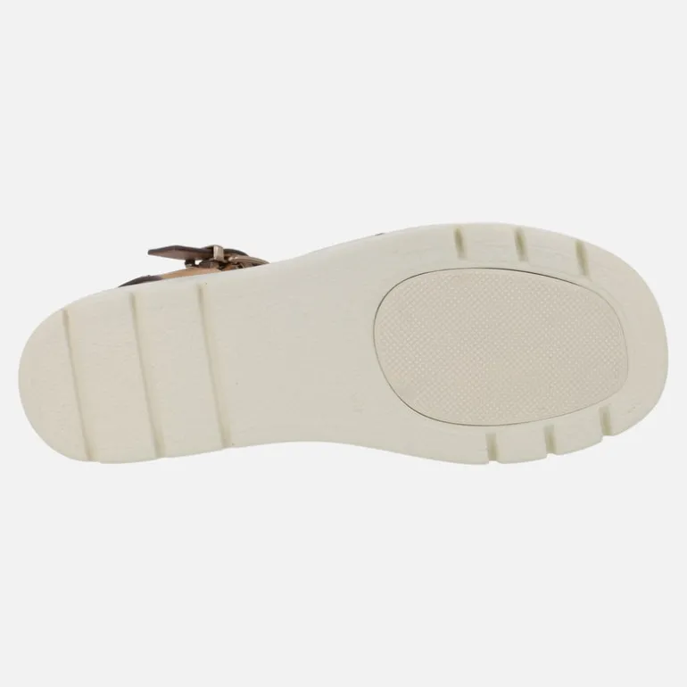Sandalias de piel en color camel con plataforma