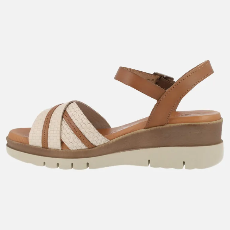 Sandalias de piel en marrón y beige con cierre al tobillo