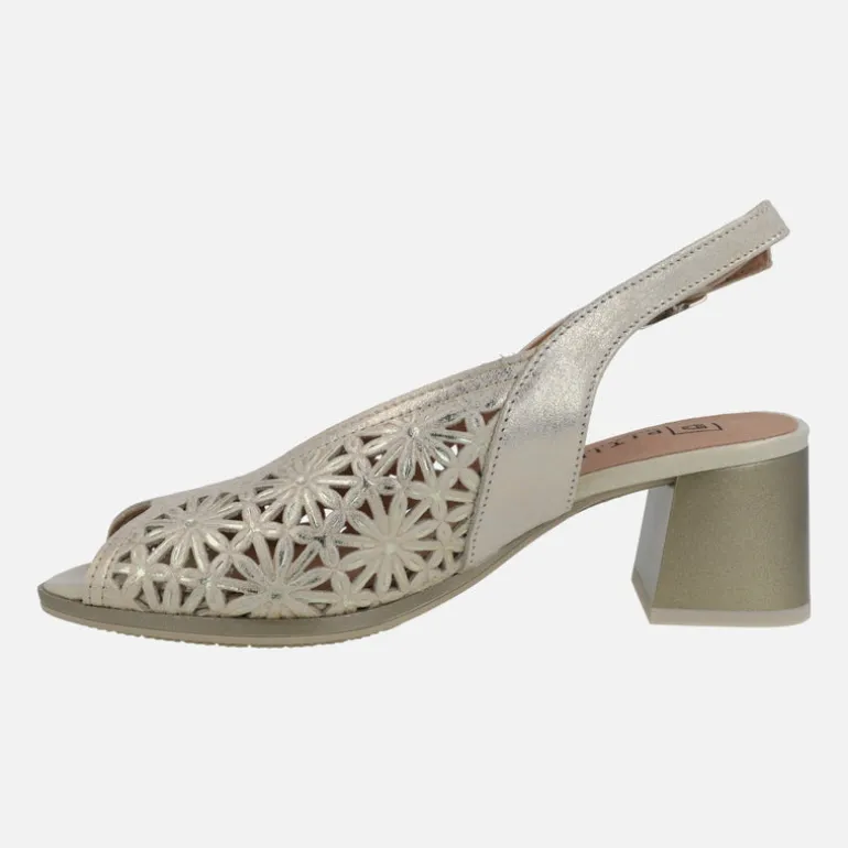 Sandalias de piel troqueladas con tacones anchos de 6 cms