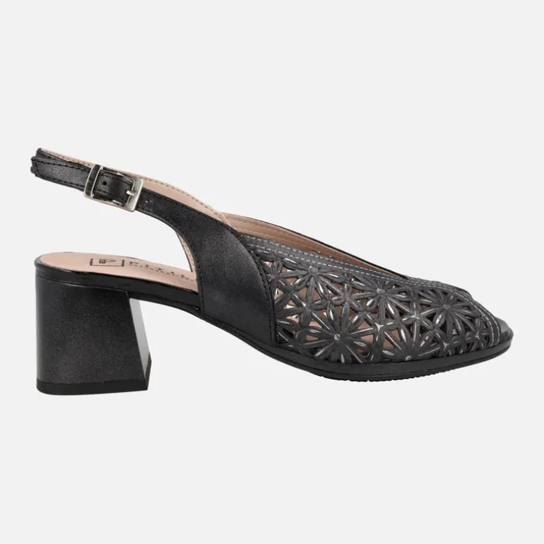 Sandalias de piel troqueladas con tacones anchos de 6 cms
