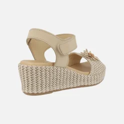 Sandalias de rafia con adorno de flor y cierre de velcro