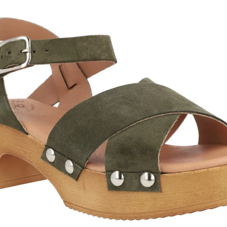 Sandalias de serraje para mujer con tachas metálicas Help the trees