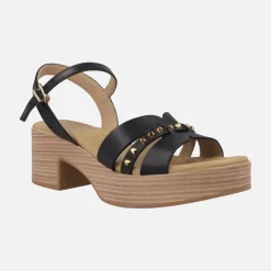 Sandalias de tacón con plataforma y detalle de tachas