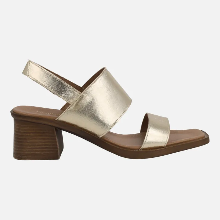 Sandalias de tacón en piel metalizada oro con cierre de velcro