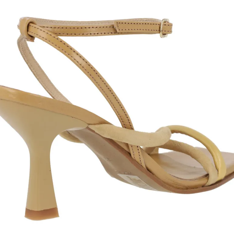 Sandalias de tiras Coko con tacón alto y pulsera al tobillo