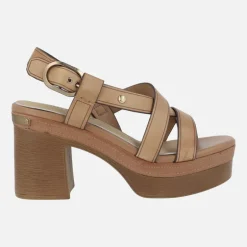 Sandalias de tiras con tacón alto y plataforma