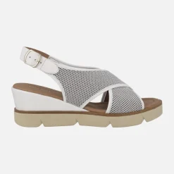 Sandalias de tiras cruzadas en piel y tejido rejilla
