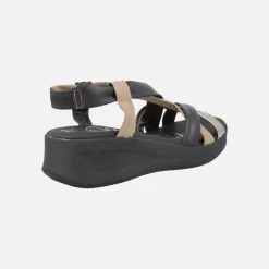Sandalias de tiras de piel combinadas y cuña baja