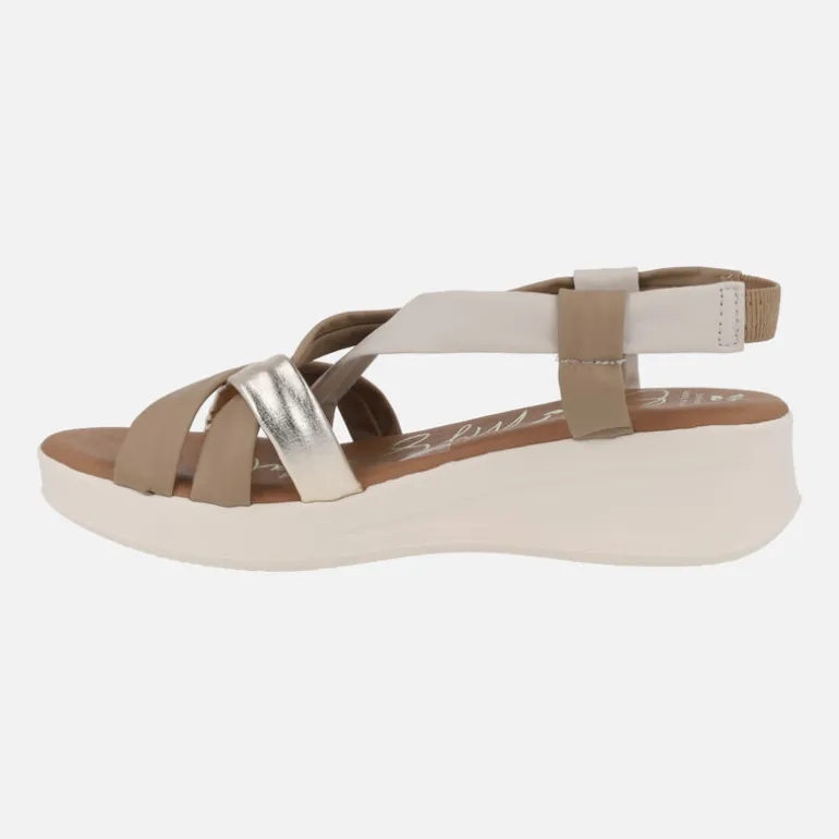Sandalias de tiras de piel combinadas y cuña baja