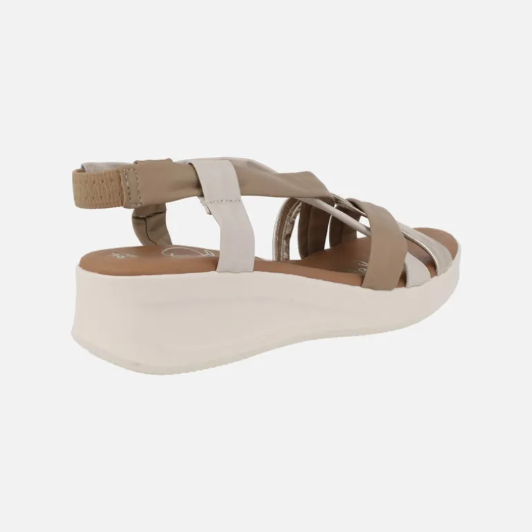 Sandalias de tiras de piel combinadas y cuña baja