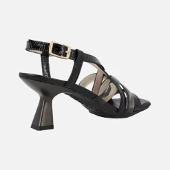 Sandalias de tiras en combinado de piel y vinilo Hispanitas