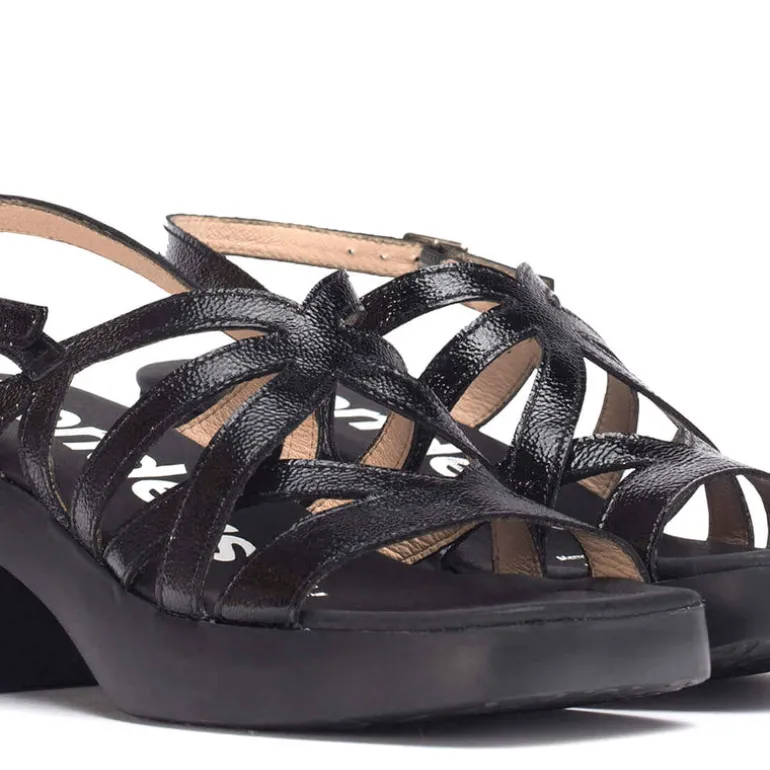 Sandalias de tiras Loreto en piel charol