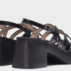 Sandalias de tiras Loreto en piel charol