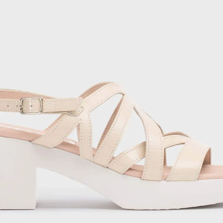 Sandalias de tiras Loreto en piel charol