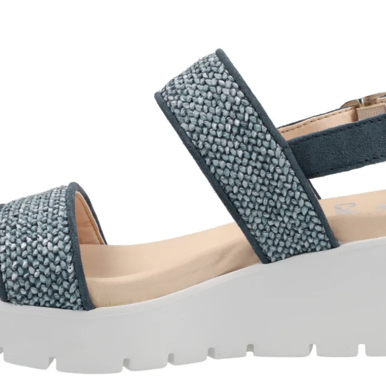 Sandalias de tiras trenzadas de rafia con plataforma