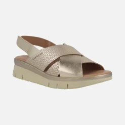 Sandalias doradas de piel con piezas efecto trenzado