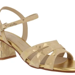 Sandalias en ante camel con estrellas doradas