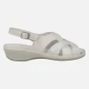 Sandalias en combinado nacarado blanco con tira de hebilla al talón