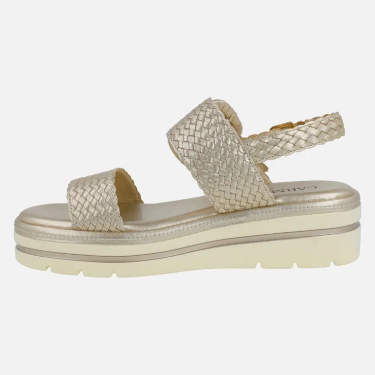 Sandalias en trenzado oro con tira ajustable al talón