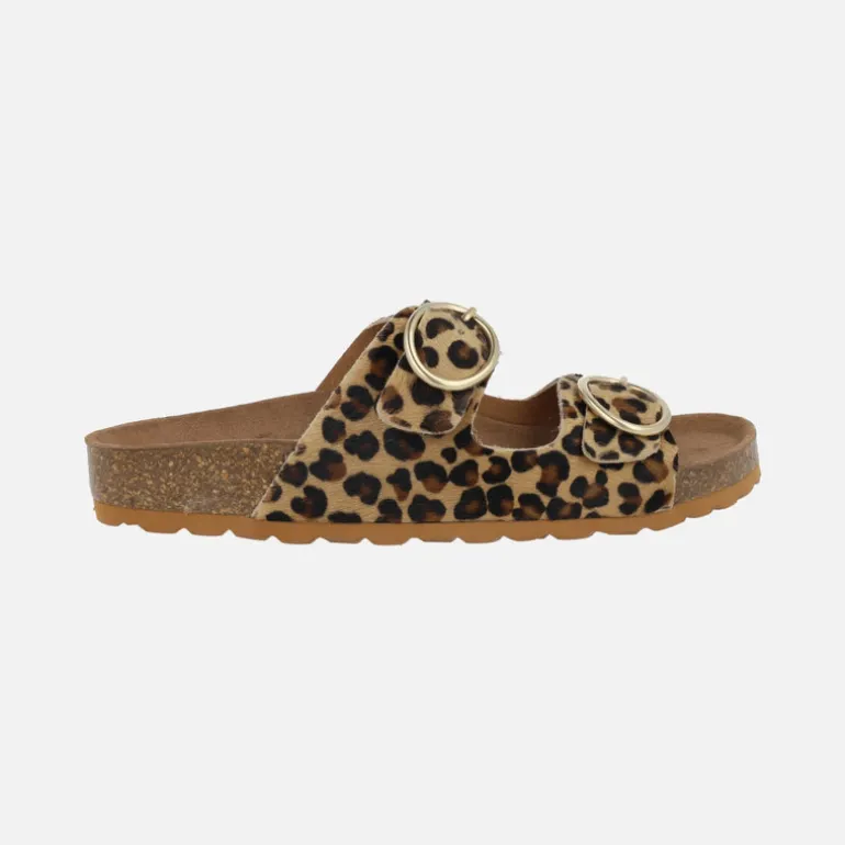 Sandalias estilo bio en piel animal print leopardo con hebillas doradas