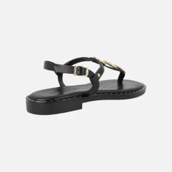 Sandalias griegas en color Negro con adorno metálico