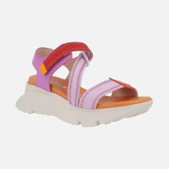 Sandalias Hispanitas con piso volumen y cierre de velcro