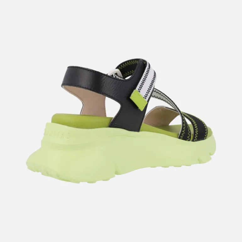 Sandalias Hispanitas con piso volumen y cierre de velcro