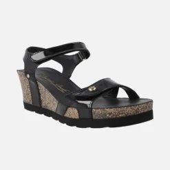 Sandalias Julia en charol negro con cierre de velcros