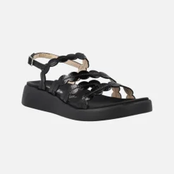 Sandalias Motril en piel acharolada con planta Memorygel