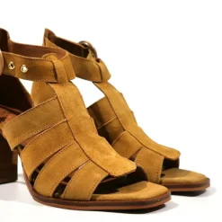 Sandalias mujer en serraje camel con tacón alto Nicola