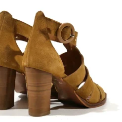 Sandalias mujer en serraje camel con tacón alto Nicola