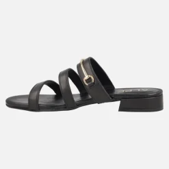 Sandalias negras con triple tira y adorno metálico Amalfi
