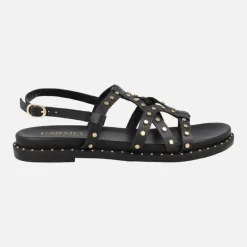Sandalias negras de piel con tachas metálicas doradas
