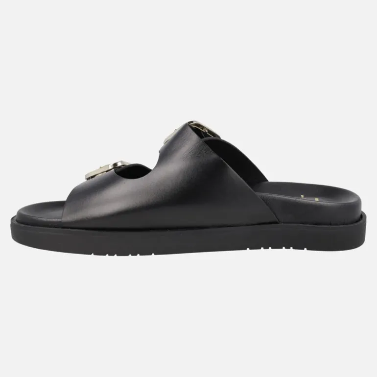 Sandalias negras de piel con hebillas