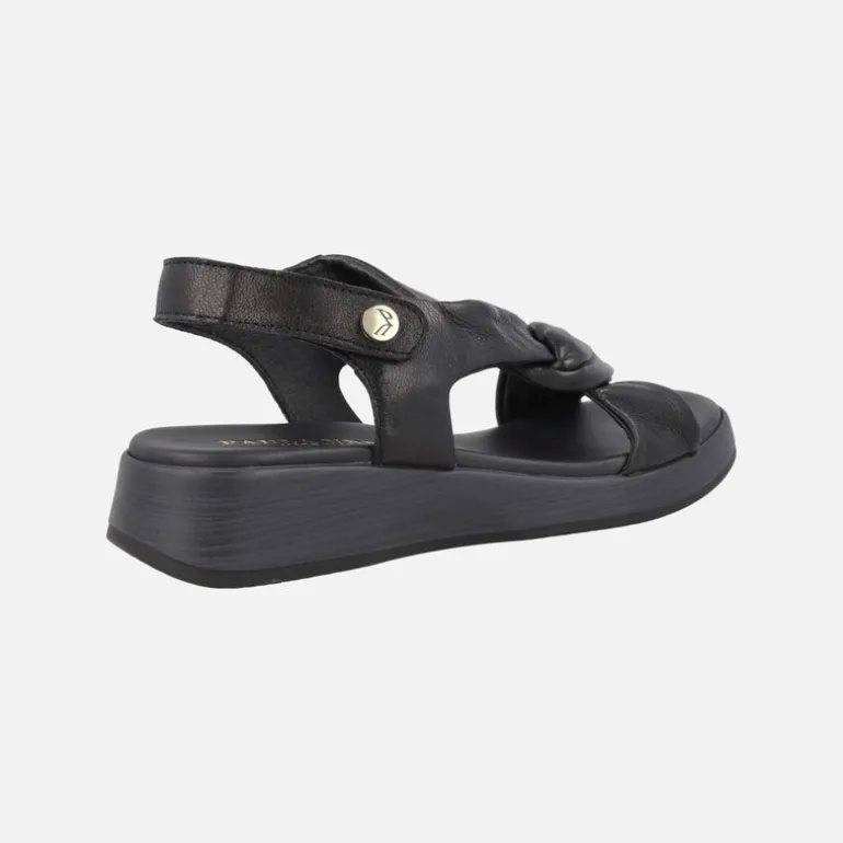 Sandalias negras de piel con tiras entrelazadas y cierre de velcro