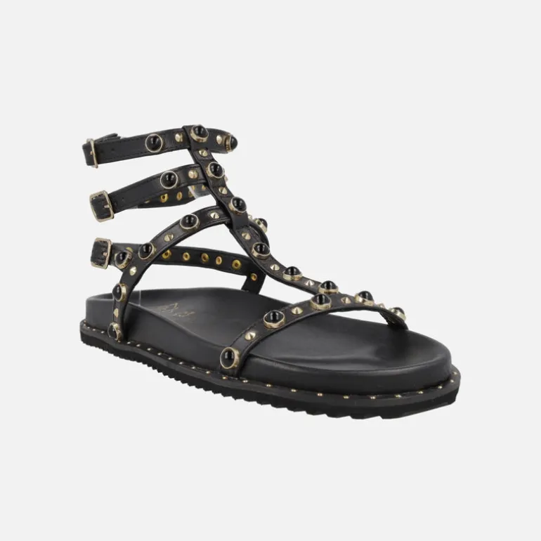 Sandalias negras estilo romanas con triple pulsera al tobillo
