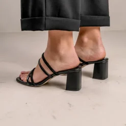 Sandalias Nolita de tiras combinadas y tacón ancho para mujer