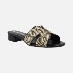 Sandalias pala en rafia beige y negra con tacones bajos