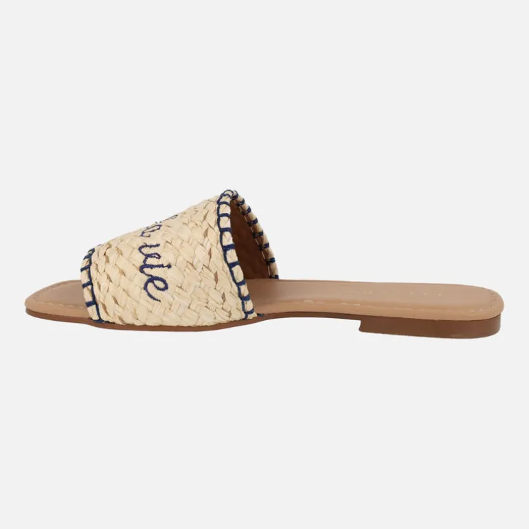 Sandalias palas en trenzado beige con mensaje C'est la vie
