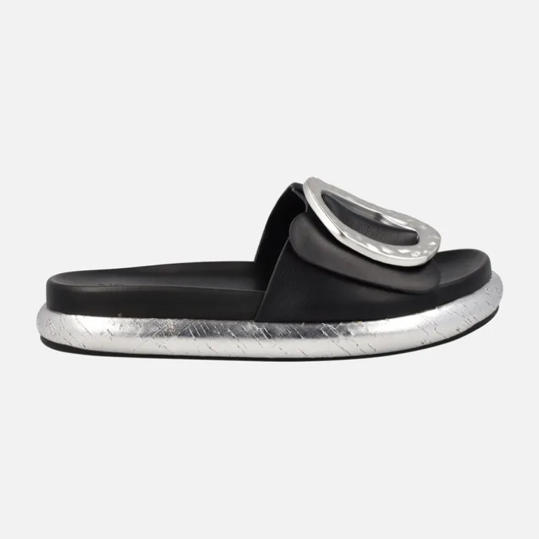 Sandalias planas con maxi hebilla Pascal